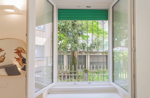 Como Apartment | A Step from the Lake Apartment
