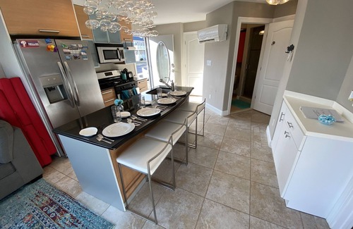 Brigantine Condo | ⭐️A Stones Throw 2 Beach & AC, Fireplace+ Outdoor Lounge great 4 small Families!