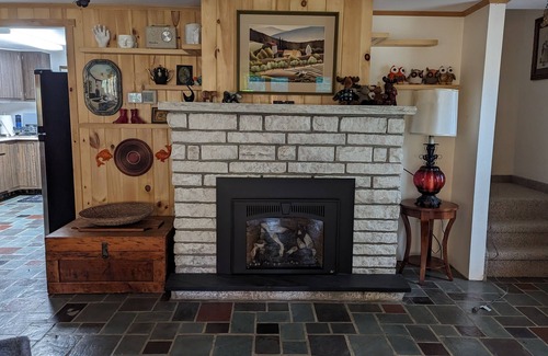 Crystal Beach House | A Stones Throw home from Lake Bomoseen and Crystal Beach w/large yards, parking