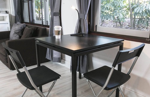Samsen Nai Apartment | A Studio, 2 Beds, Free Wifi, 3 min to BTS Sanampao
