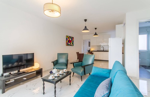 Sliema Apartment | A Sunny Penthouse Modern 2 bdr - Sliema, Tas Sliema, Malta