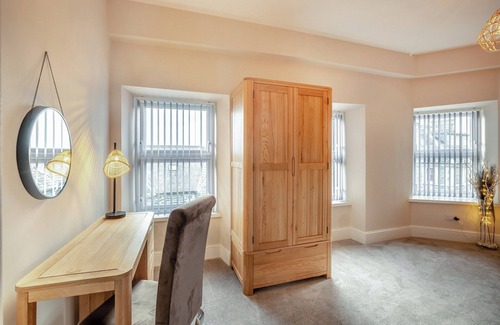 Barmouth Cottage | A super-stylish modern holiday home that sleeps up to six.