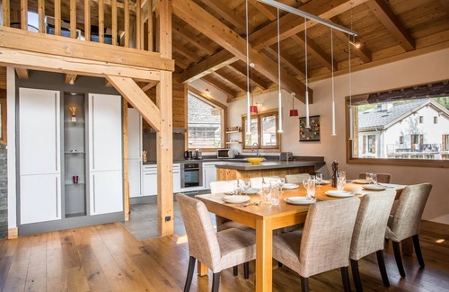 Montroc Ski Chalet | A superb new 5-star chalet — tastefully furnished