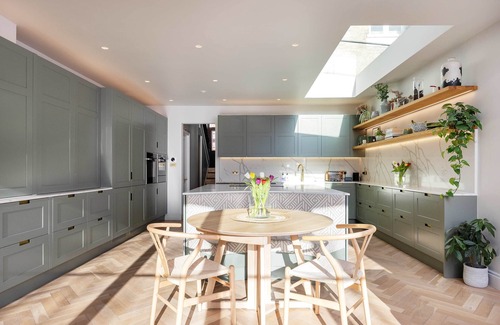 West Hill House | A Symphony in Green, by Veeve