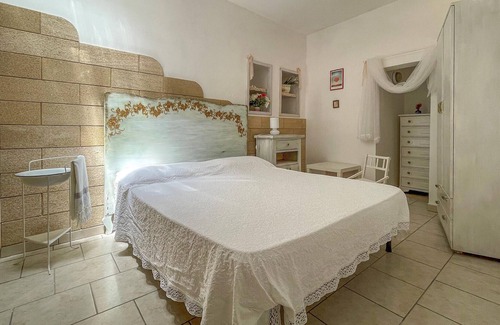 Castro House | A terraced house with sea view built in 1985 on the southern tip of the heel of Italy.