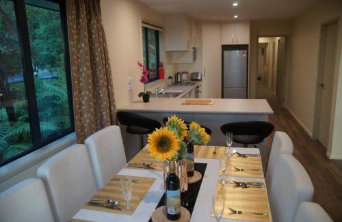 Greymouth House | A Touch of Class