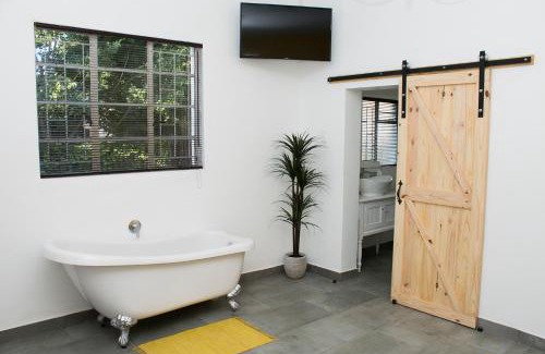 Potchefstroom House | A Touch of Grace