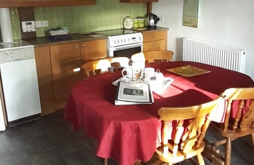 Hartoft Cottage | A two bedroom cottage with ensuite shower rooms