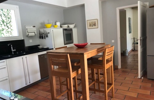 Cabrieres-d'Avignon House | A villa with private pool and beautiful garden in the Golden Triangle.