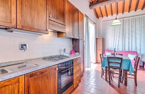 Dudda Apartment | A Vineyard Apartment Retreat