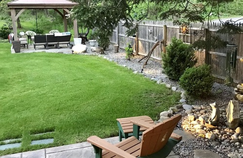 Clinton House | A walkable private suite in the heart of the village of Clinton, NY. 13323