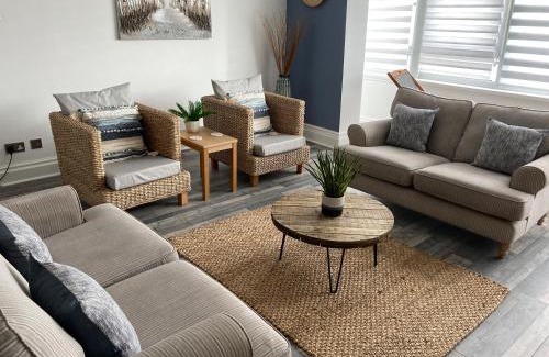 Blackpool Apartment | A wave from it all