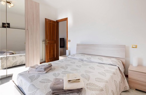 Vescina House | A well laid out vacation home with authentic furnishings and good facilities, near Recco.