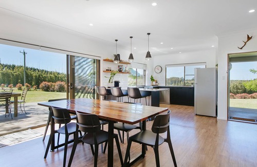 Comboyne House | A Wonderful Country Relax. Reconnect with nature.