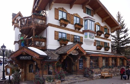 Vail Apartment | A1-Location: Stylish 5*Loft adjacent to Gondola and Ski-school