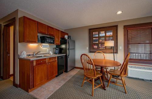 Thayerville Apartment | A125 Studio Lake View