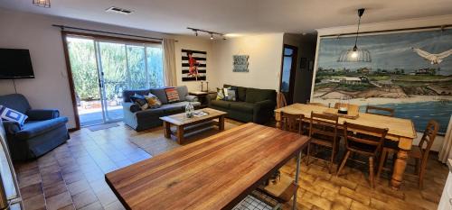 Port Willunga House | A2@Port Willy