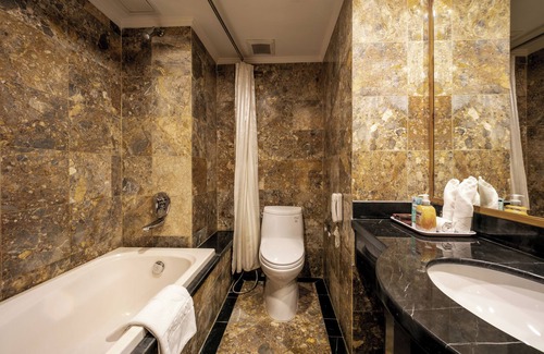 Hai Ba Trung Hotel | A25 Luxury Hotel