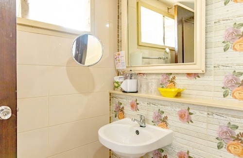 Bang Bua Thong Hotel | AA Resort Hotel