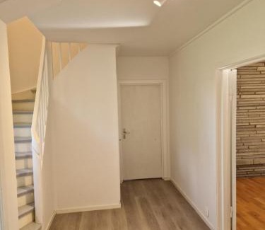 Klofta House | Aadarsh Villa rom kløfta 9 min from Oslo Airport
