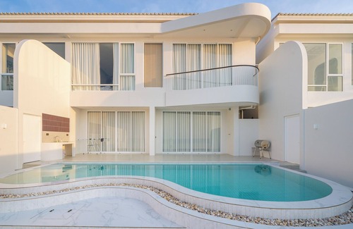 Takat Ngao Villa | Aadhitiya Private Pool Villas