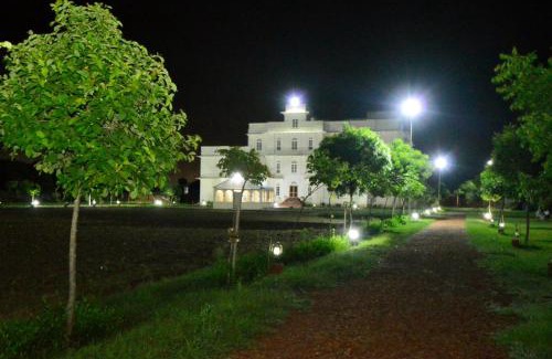 Dhanauli Resort | Aaram Baagh Agra