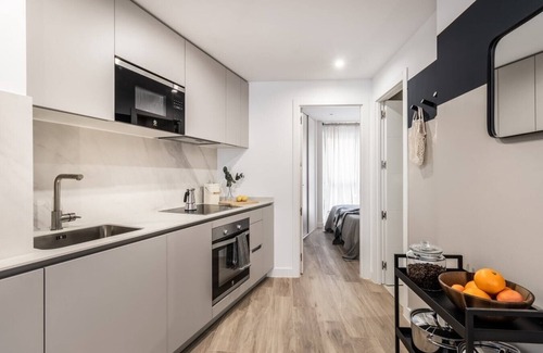 Cuatro Caminos Apartment | Abantos - 1 bedroom with pool in Castilla