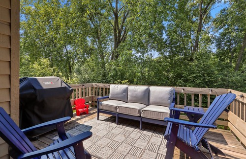 Fontana House | Abbey Springs Resort on Geneva Lake - Updated Townhouse - Dog Friendly!