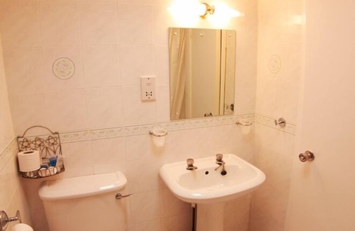 Dumbarton Hotel | Abbotsford Hotel