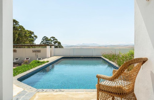 Malmesbury House | Abbotts Hill