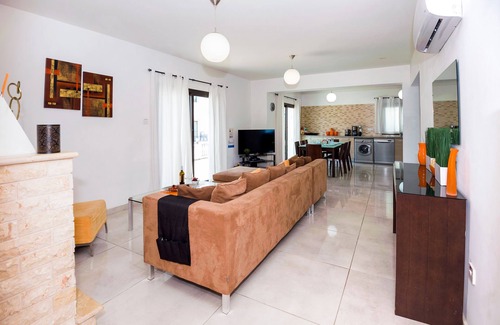 Kapparis Villa | ABDERA - 4bed Villa located in the centre of Kapparis