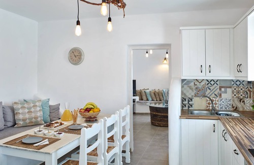 Imerovigli Villa | ABELOMILOS EXCLUSIVE VILLA