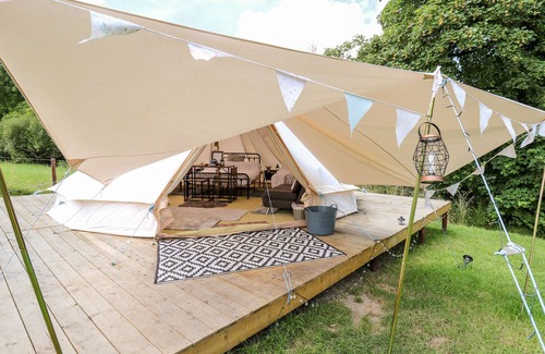 Llandysul Cottage | ABERCEFEL RETREAT, pet friendly, country holiday cottage in Llandysul