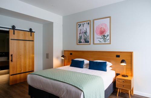 Woodside Hotel | Aberdeen Lane
