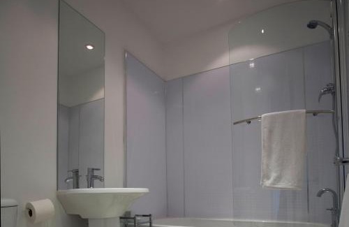 Central Aberdeen Apartment | Aberdeen Serviced Apartments - The Lodge