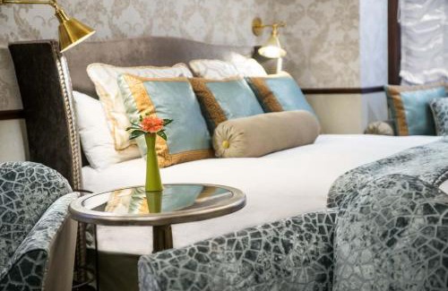 Downtown Victoria Hotel | Abigail's Hotel
