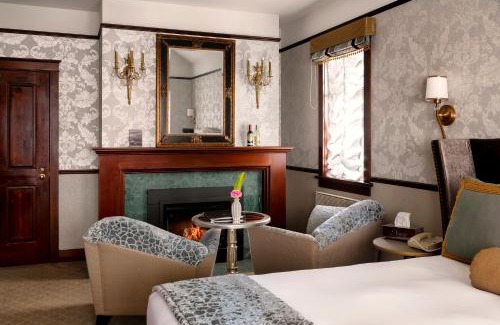 Downtown Victoria Hotel | Abigail's Hotel