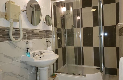 Clifton Hampden House | AbingPlough House