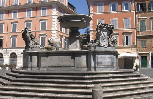 Trastevere Apartment | "Abitare Trastevere" -Trilussa- living in Rome