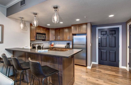 Deer Valley Condo | Abode on Lower Main Street | Steps to High West & Trails | Perfect Year Round Adventure
