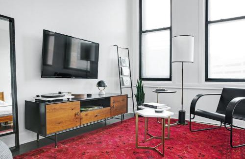 Downtown Pittsburgh Apartment | Abode Pittsburgh - Downtown Convention Center