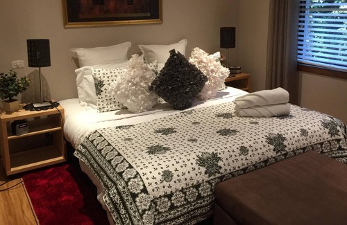 Daylesford House | Abode33 Home away from home wifi & pet friendly 33 Stanbridge street Daylesford