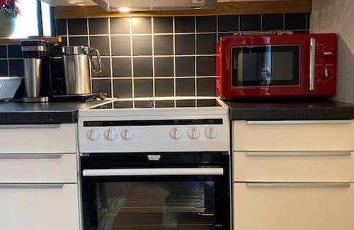 Vaxjo Apartment | ABONNERA Lugnt centralt parkering altan