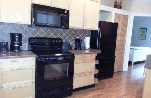 Sechelt House | Above The Inlet B&B and Vacation Rental