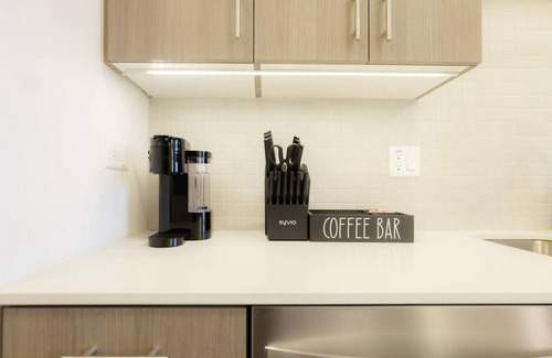 Washington Apartment | Above The Roots | Elegant & Bright Studio Stay