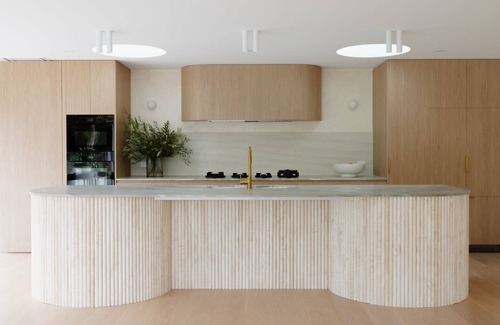Warana House | Absolute beach front masterpiece fit for a small family