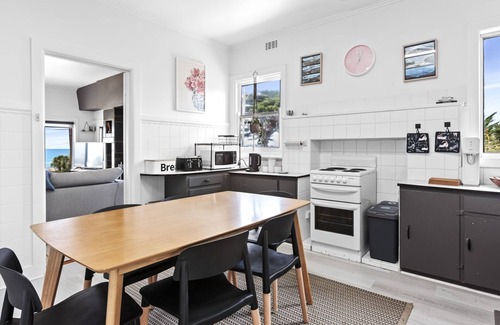Apollo Bay House | Absolute Beachfront Views Apollo Bay