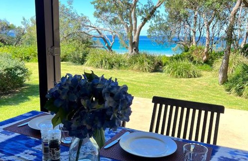 Mollymook Beach House | Absolute Beachfront Mollymook