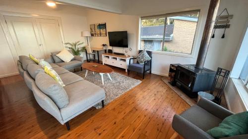 Halekulani House | Absolute lakefront house - enjoy the sunrise