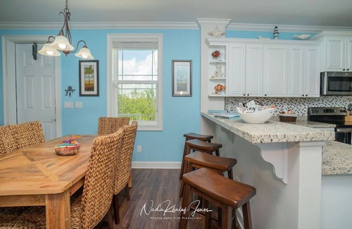 Marathon Villa | Absolutely Perfect! Reel Vacation Villa w/Pool, Dock, Close to Beach w/Extras!